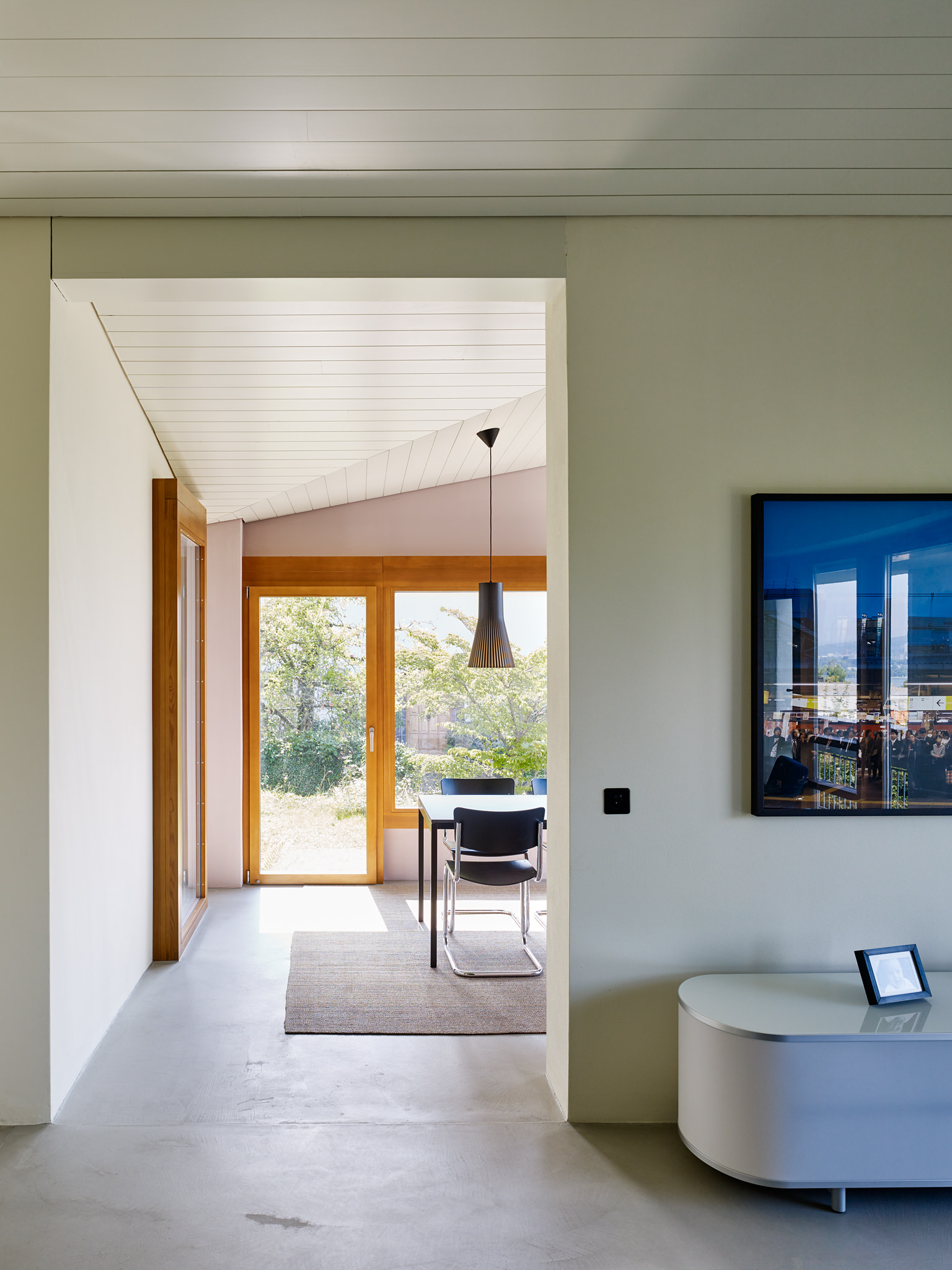 E15560 Alpa 052583 SCREEN